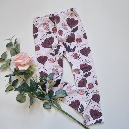 Leggings Gr. 104 Mohnblumen