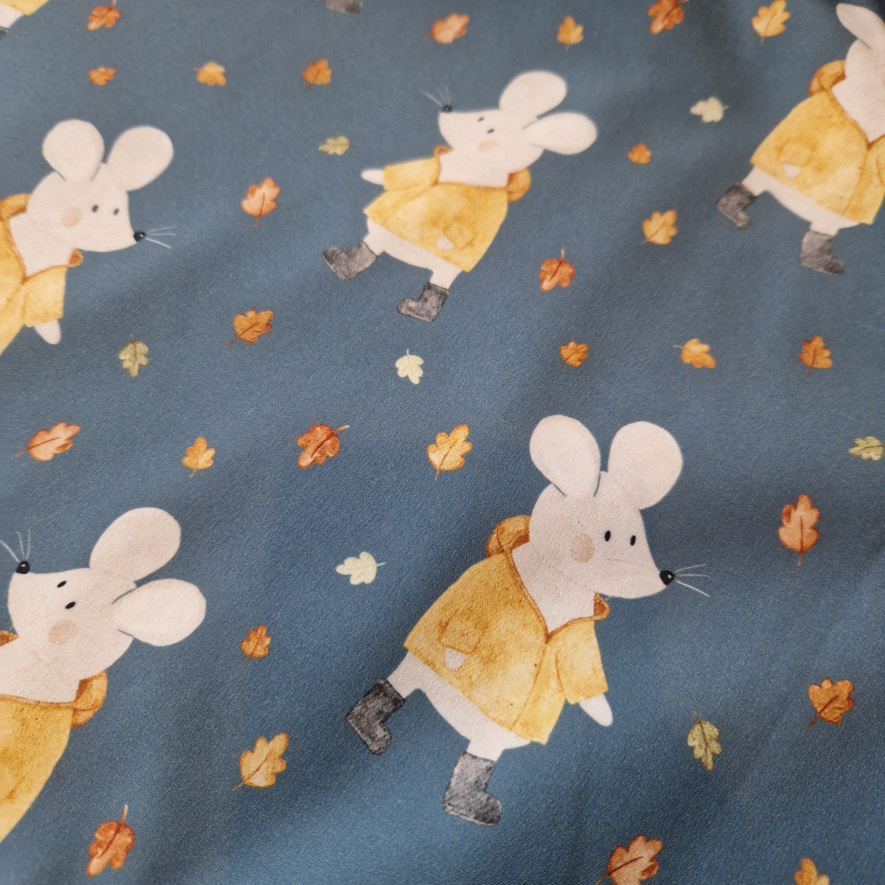 REST Regenmantelmaus Softshell ca. 80cm